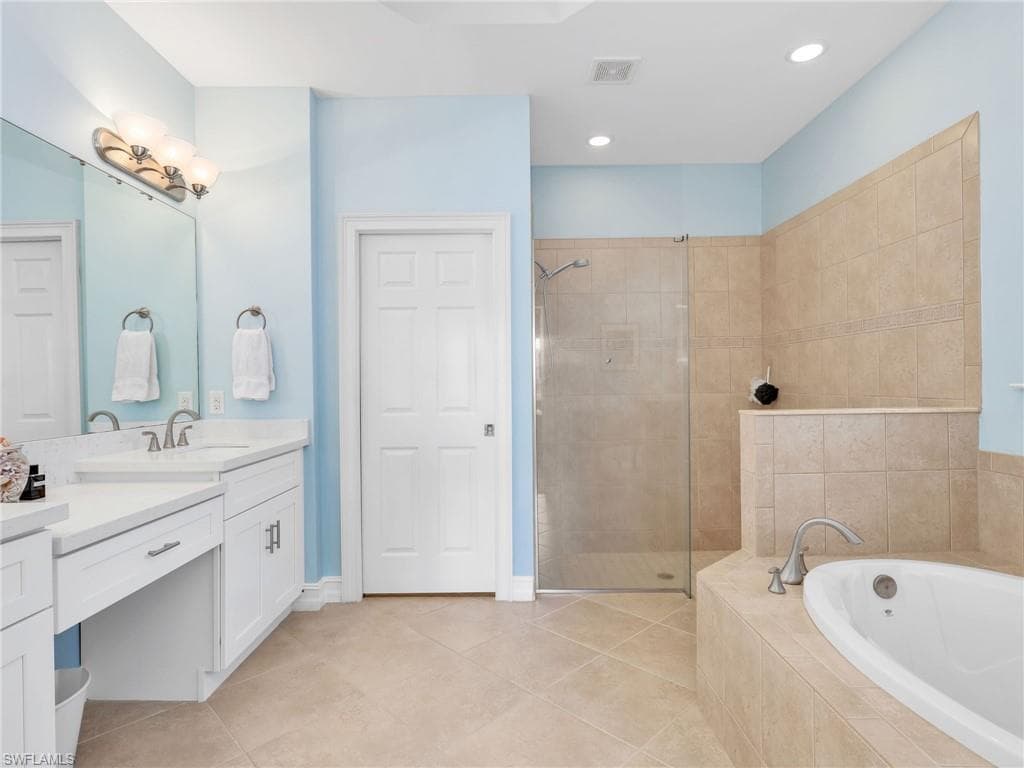 8753 Banyan Bay BLVD, FORT MYERS FL 33908-12