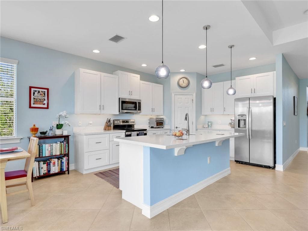 8753 Banyan Bay BLVD, FORT MYERS FL 33908-4