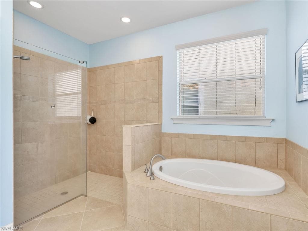 8753 Banyan Bay BLVD, FORT MYERS FL 33908-13