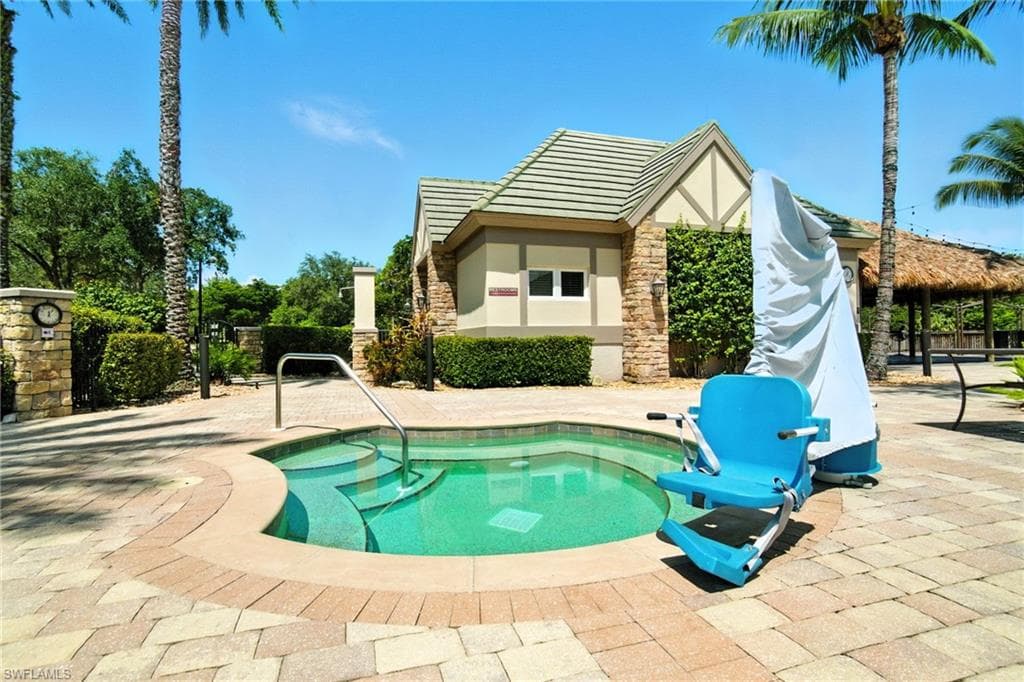 11562 Aerie LN, NAPLES FL 34120-12