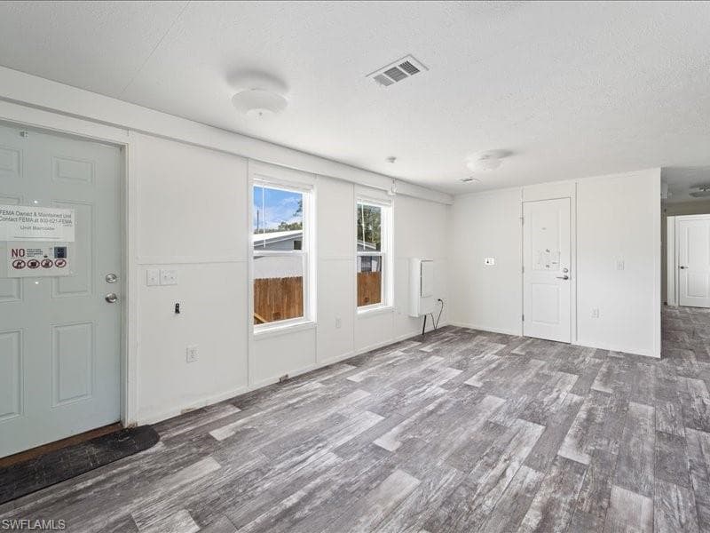 1038 Canopy LN, MOORE HAVEN FL 33471-7