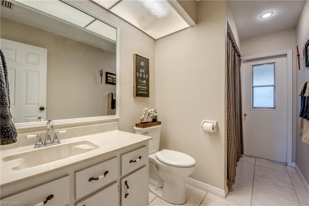 6419 Ben Hogan CIR, NORTH FORT MYERS FL 33917-35