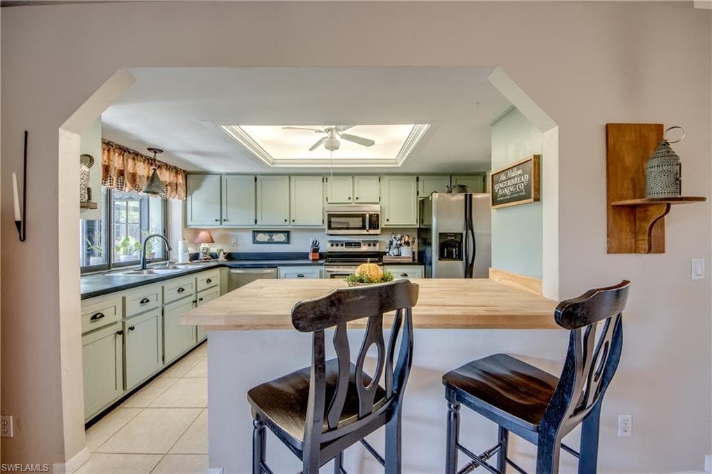 6419 Ben Hogan CIR, NORTH FORT MYERS FL 33917-23