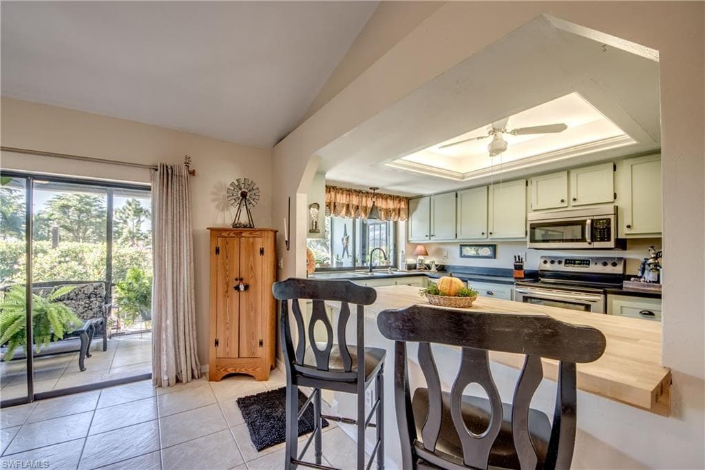 6419 Ben Hogan CIR, NORTH FORT MYERS FL 33917-24