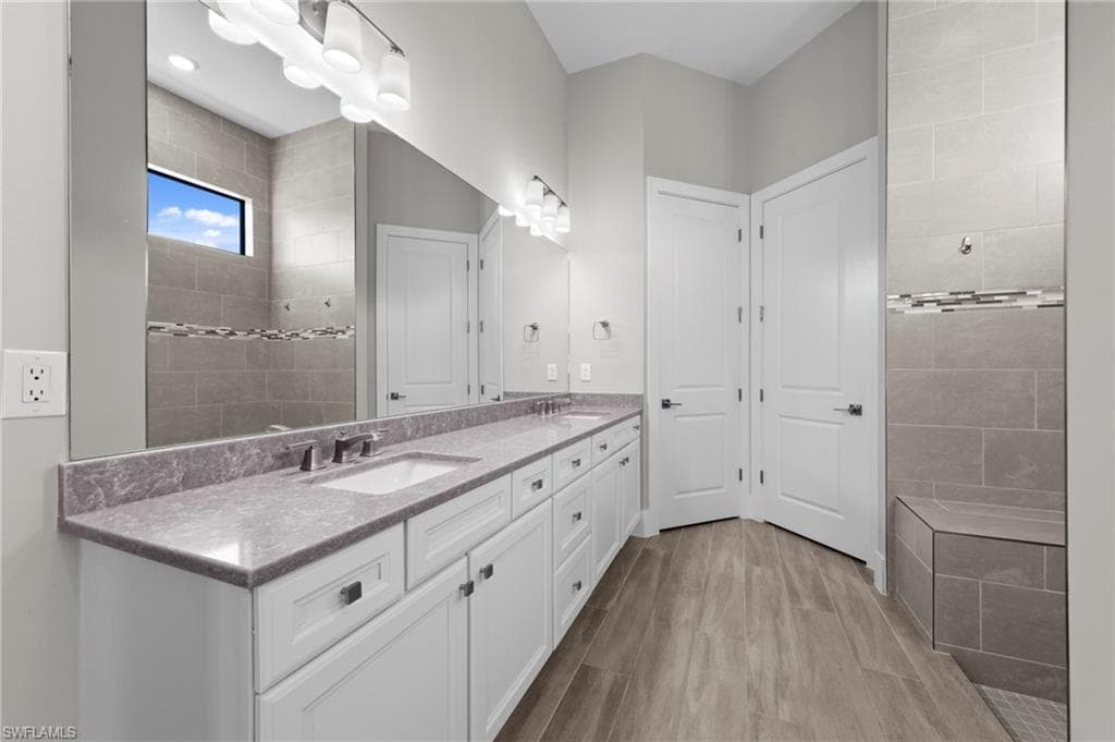 19720 Panther Island BLVD, ESTERO FL 33928-26