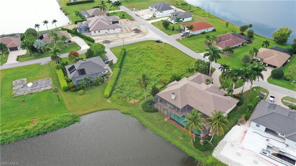 18018 Royal Hammock BLVD, NAPLES FL 34114-16