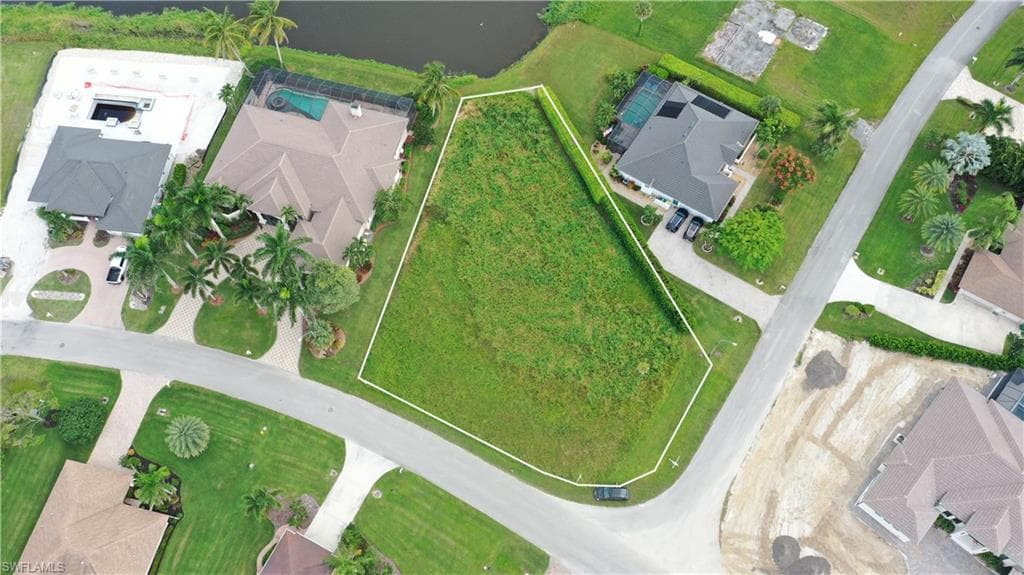 18018 Royal Hammock BLVD, NAPLES FL 34114-19