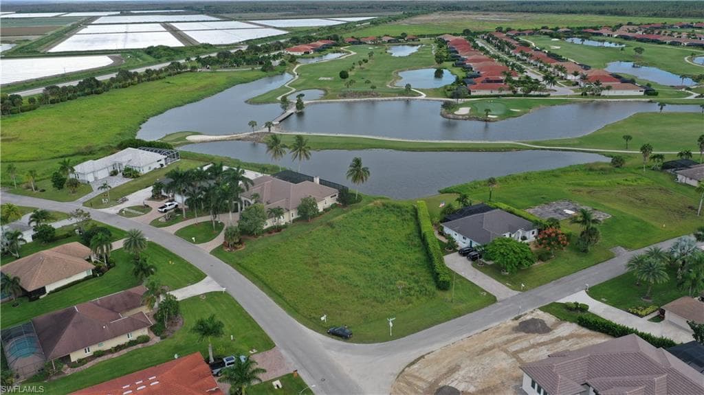 18018 Royal Hammock BLVD, NAPLES FL 34114-9
