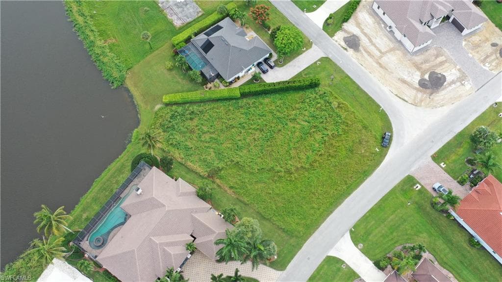 18018 Royal Hammock BLVD, NAPLES FL 34114-17
