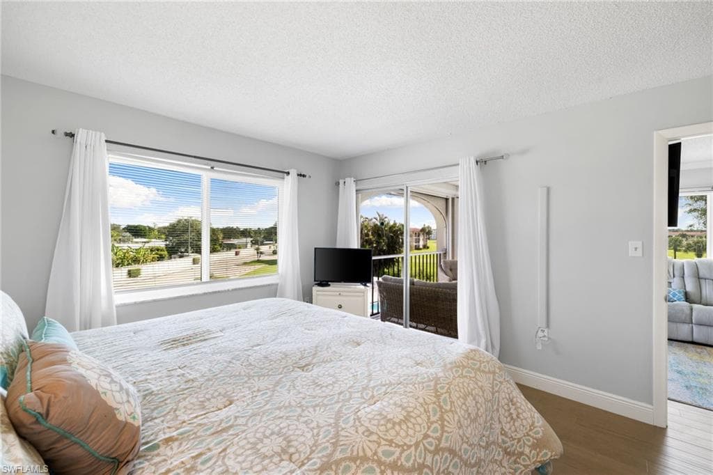 5 High Point CIR W # 307, NAPLES FL 34103-16
