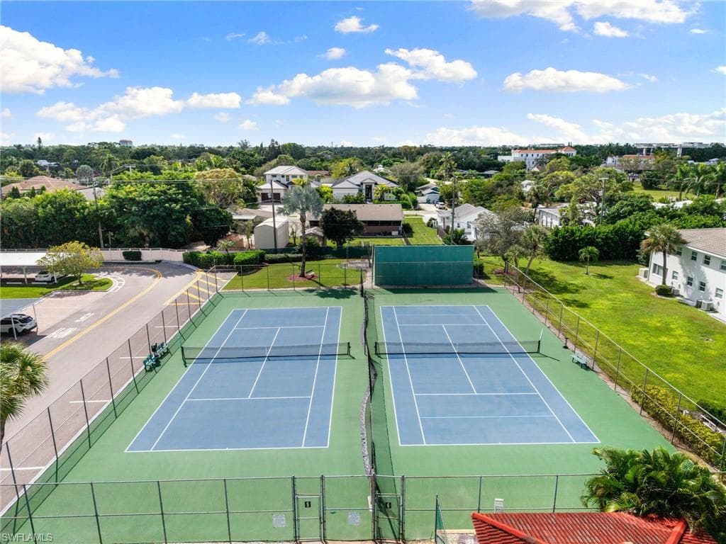 5 High Point CIR W # 307, NAPLES FL 34103-29