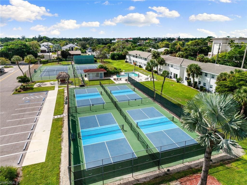 5 High Point CIR W # 307, NAPLES FL 34103-28