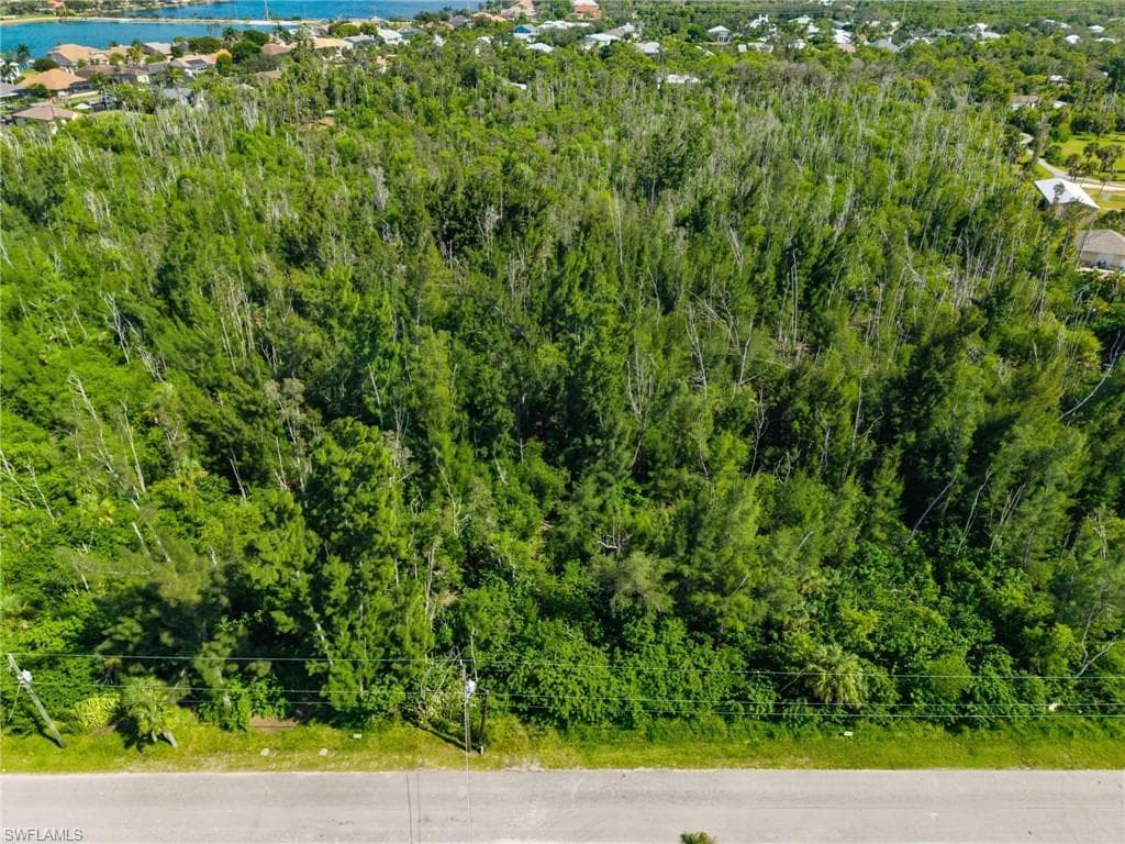 18181 Pioneer RD, FORT MYERS FL 33908-6
