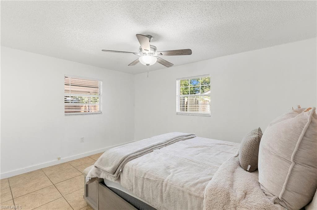 4220 Pearl Harbor DR, NAPLES FL 34112-13