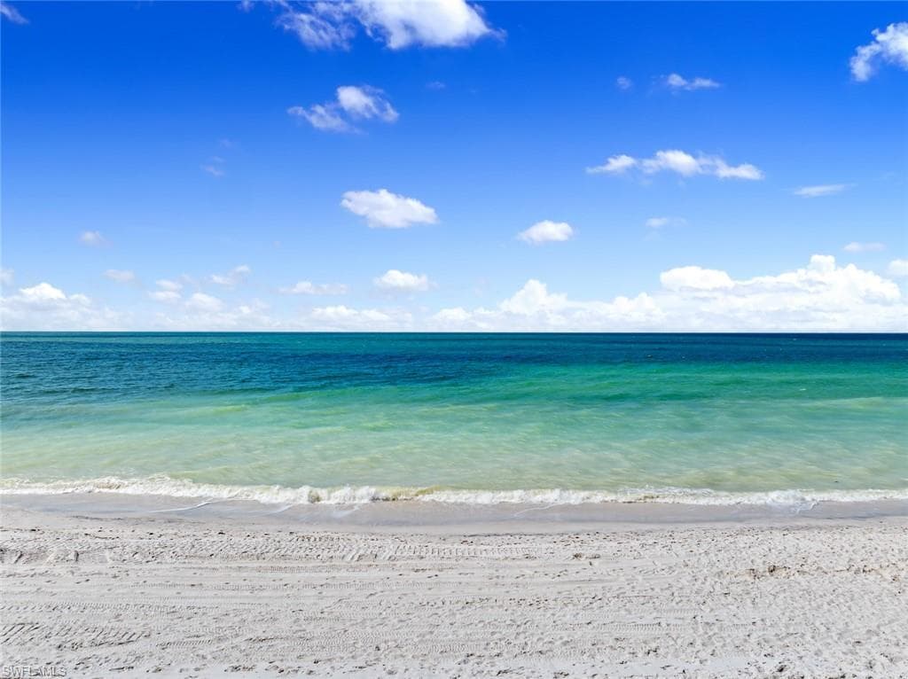 4251 Gulf Shore BLVD N # 10B, NAPLES FL 34103-31