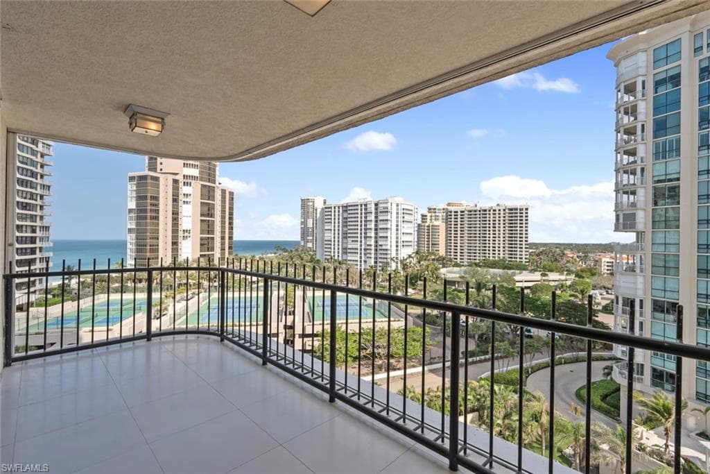 4251 Gulf Shore BLVD N # 10B, NAPLES FL 34103-13