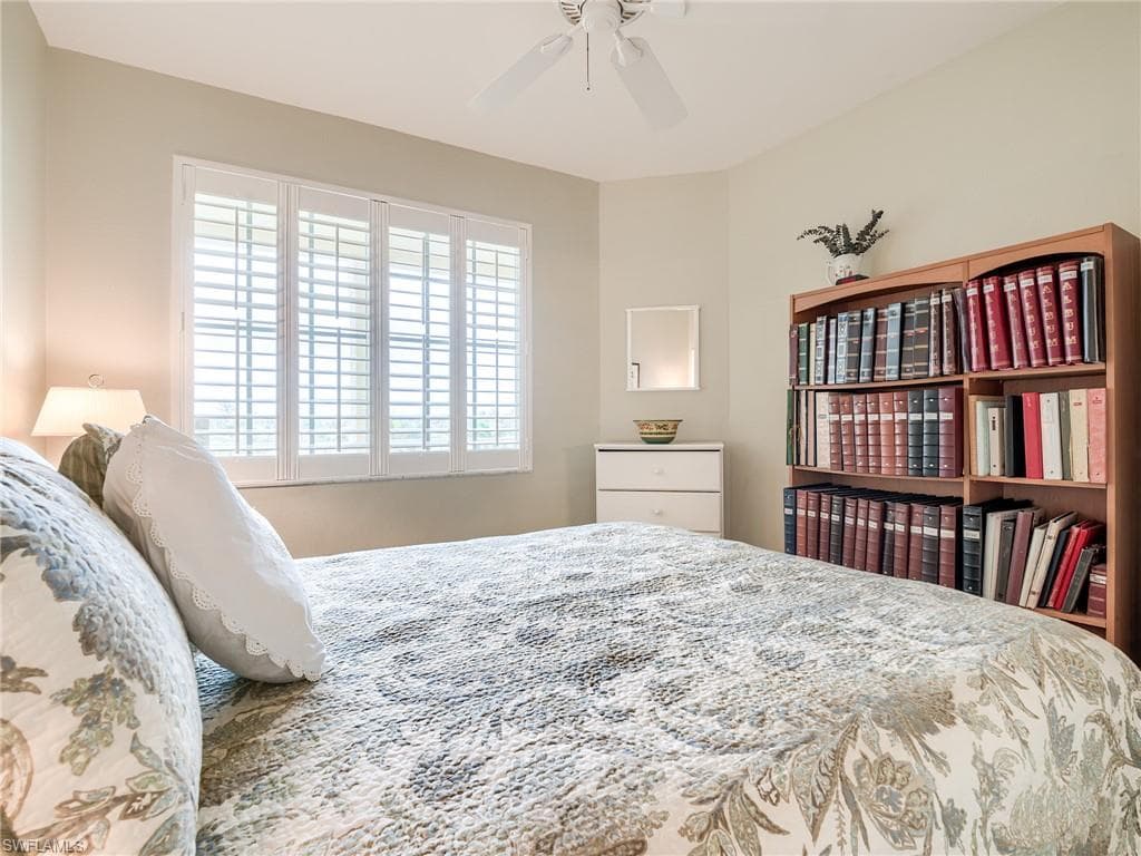 20011 Sanibel View CIR 203-18