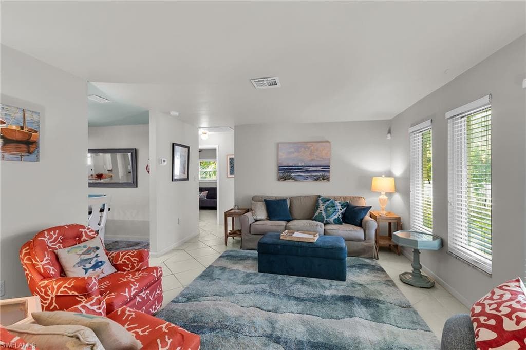 1337 Wisconsin DR, NAPLES FL 34103-5