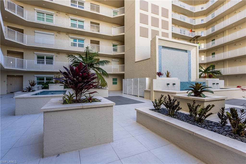 1070 S Collier BLVD # 203, MARCO ISLAND FL 34145-25