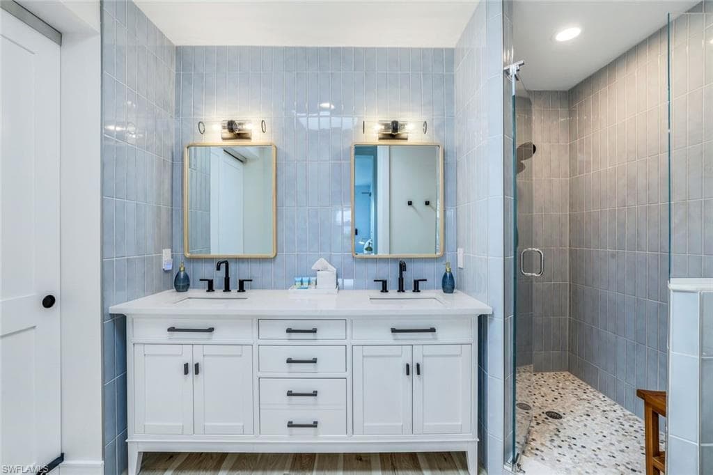 5789 Baltusrol CT 302-17