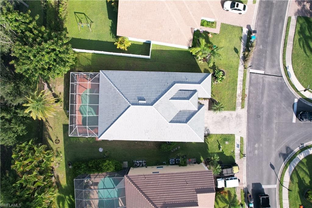 2073 Cape Heather CIR, CAPE CORAL FL 33991-1
