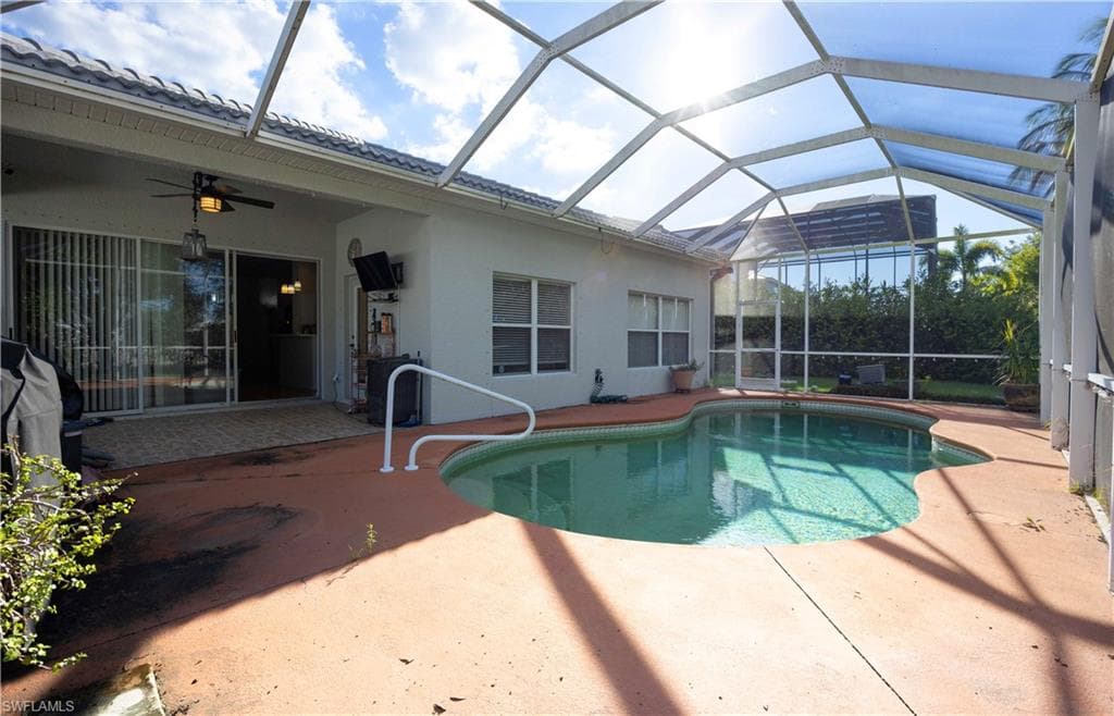 2073 Cape Heather CIR, CAPE CORAL FL 33991-8