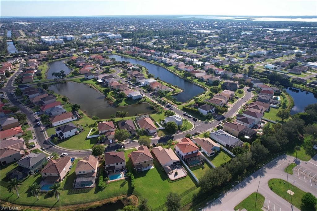 2073 Cape Heather CIR, CAPE CORAL FL 33991-38