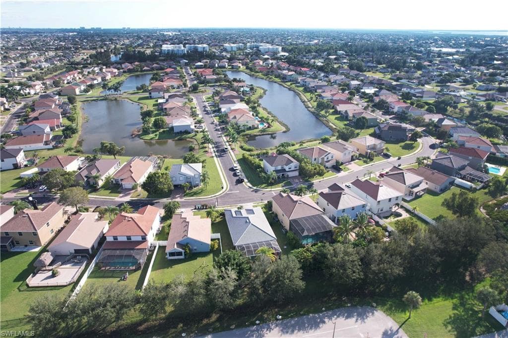 2073 Cape Heather CIR, CAPE CORAL FL 33991-35
