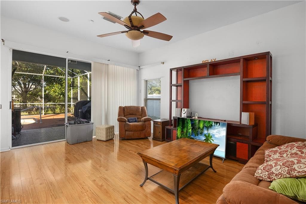 2073 Cape Heather CIR, CAPE CORAL FL 33991-28