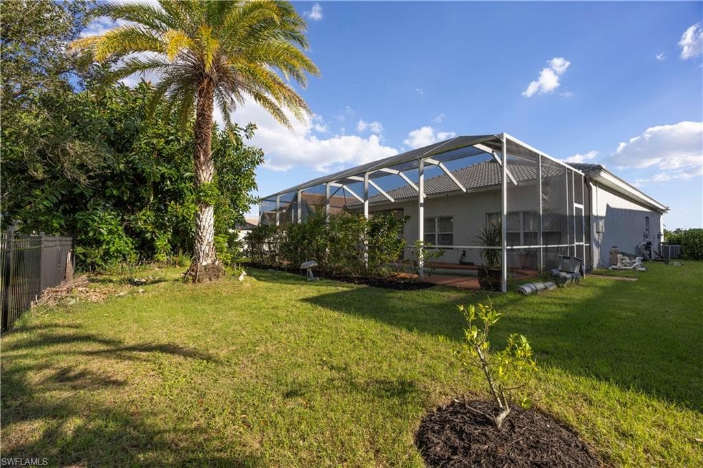 2073 Cape Heather CIR, CAPE CORAL FL 33991-3