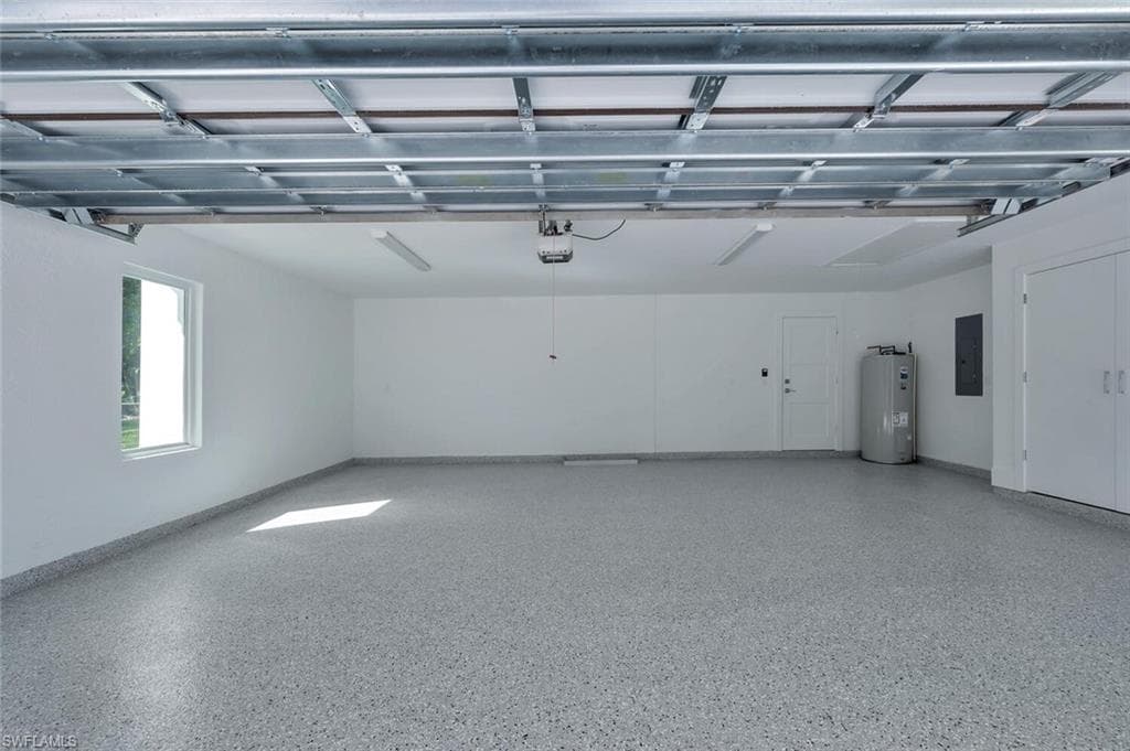 5253 Sycamore DR, NAPLES FL 34119-43