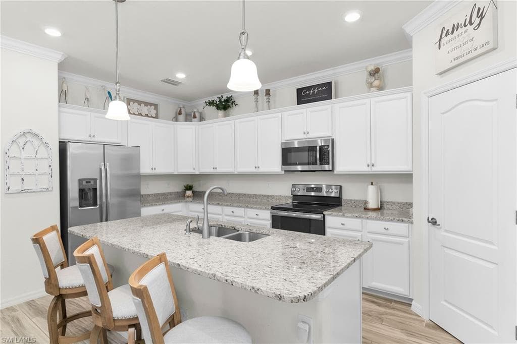 15556 Pascolo LN, FORT MYERS FL 33908-11