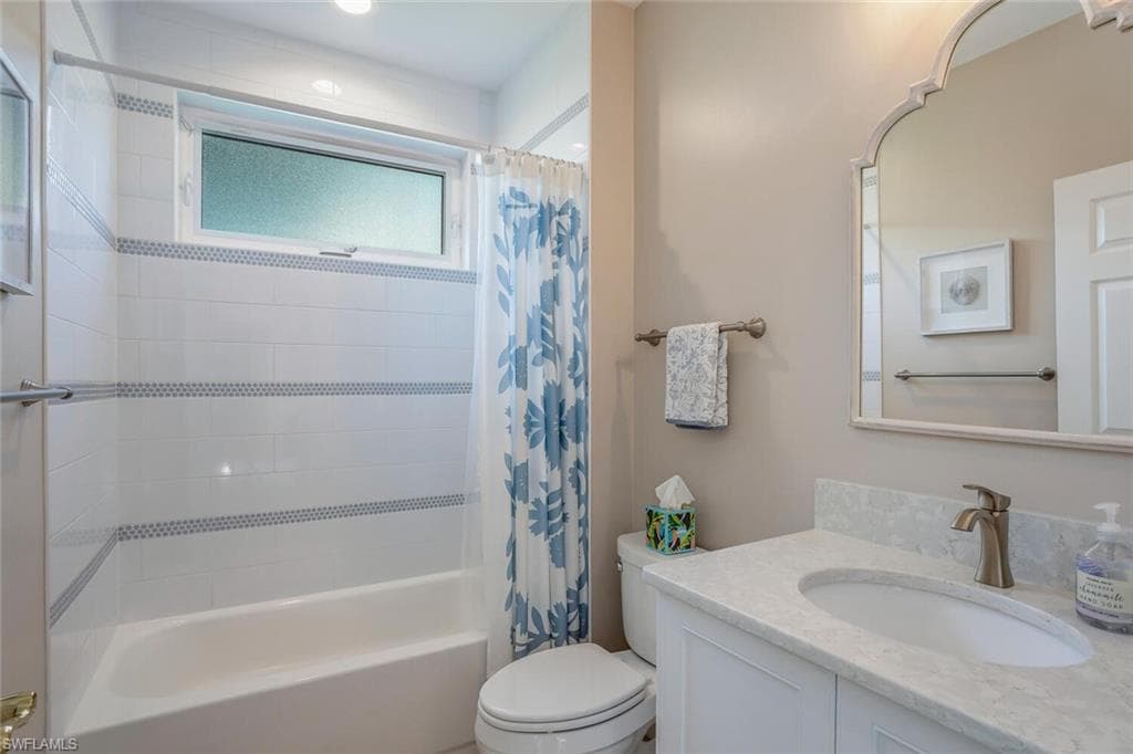 2839 Lone Pine LN, NAPLES FL 34119-15