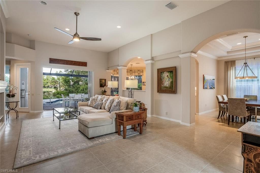 2839 Lone Pine LN, NAPLES FL 34119-3
