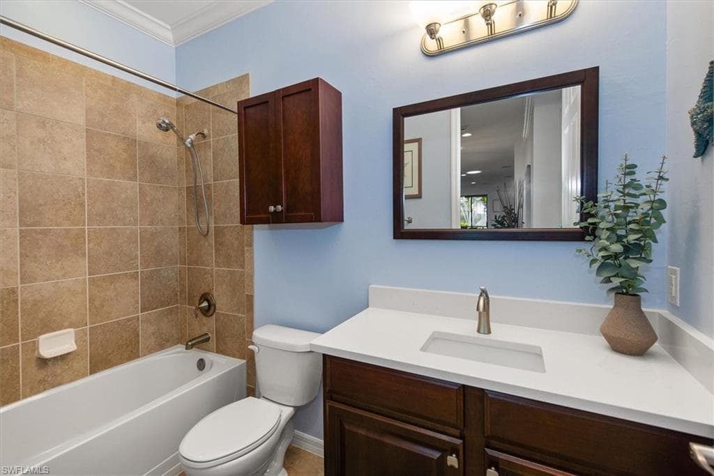 11086 St Roman WAY, BONITA SPRINGS FL 34135-21