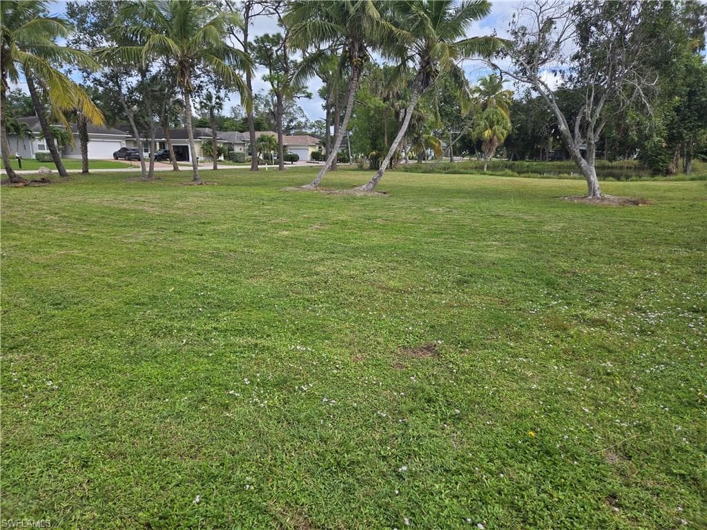 2710 Linda DR, NAPLES FL 34112-4