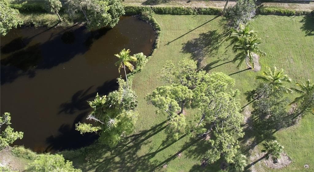 2710 Linda DR, NAPLES FL 34112-3