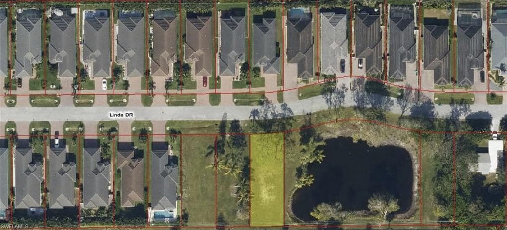 2710 Linda DR, NAPLES FL 34112-7