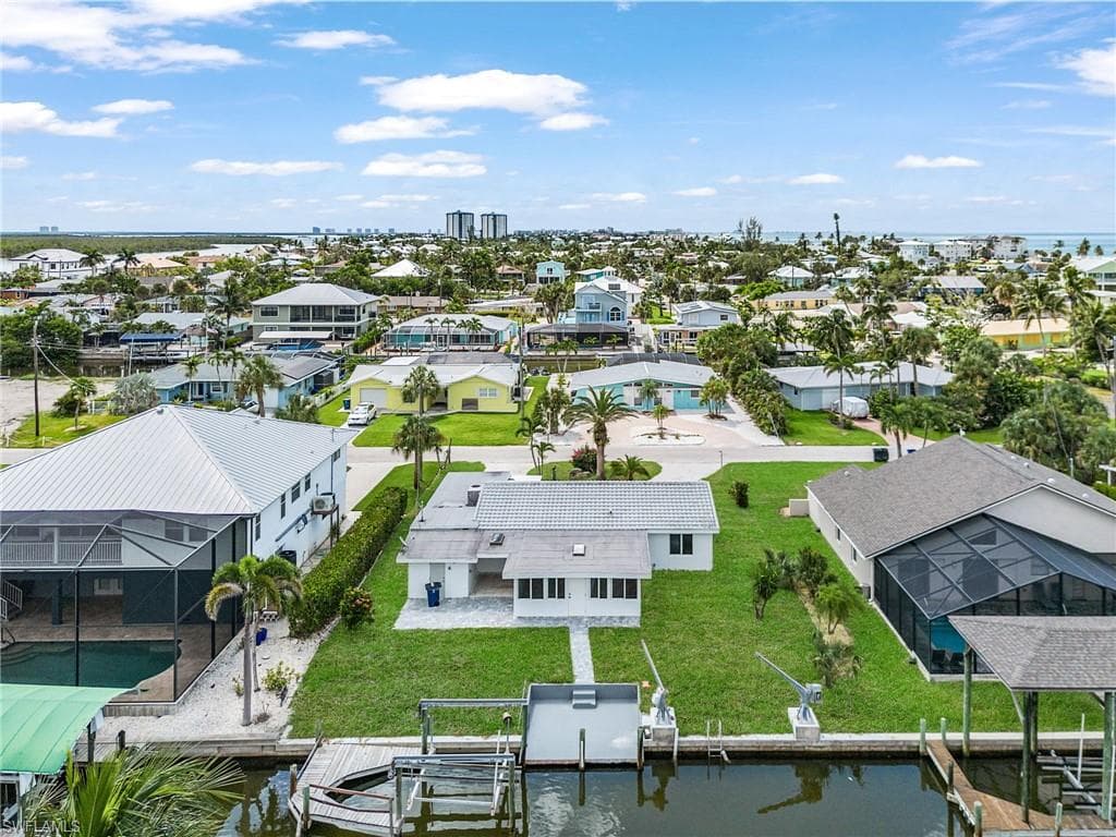 331 Washington CT, FORT MYERS BEACH FL 33931-22