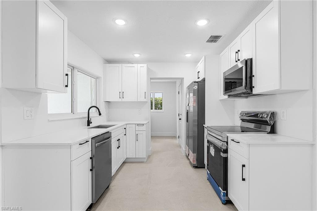 331 Washington CT, FORT MYERS BEACH FL 33931-5