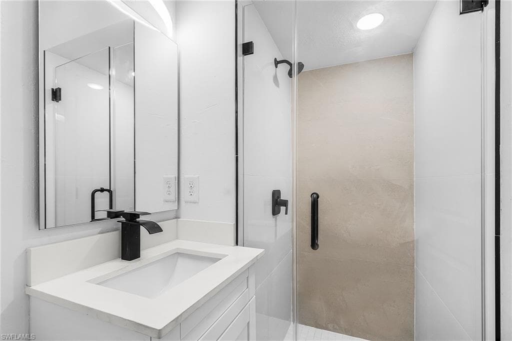 331 Washington CT, FORT MYERS BEACH FL 33931-12