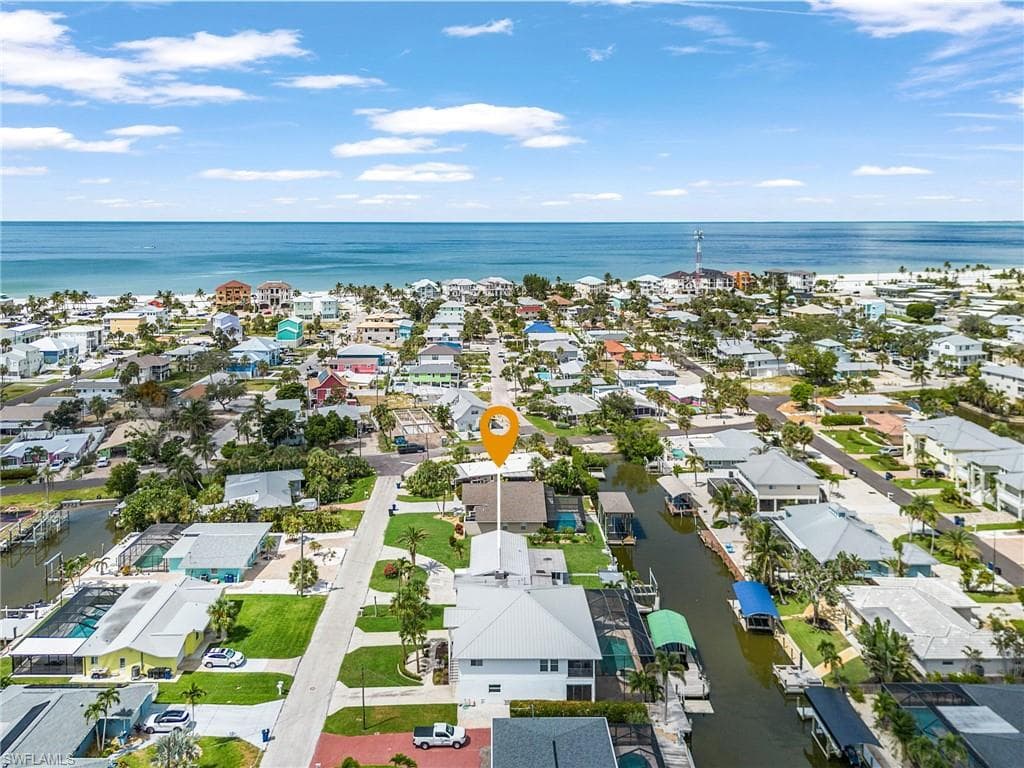 331 Washington CT, FORT MYERS BEACH FL 33931-19