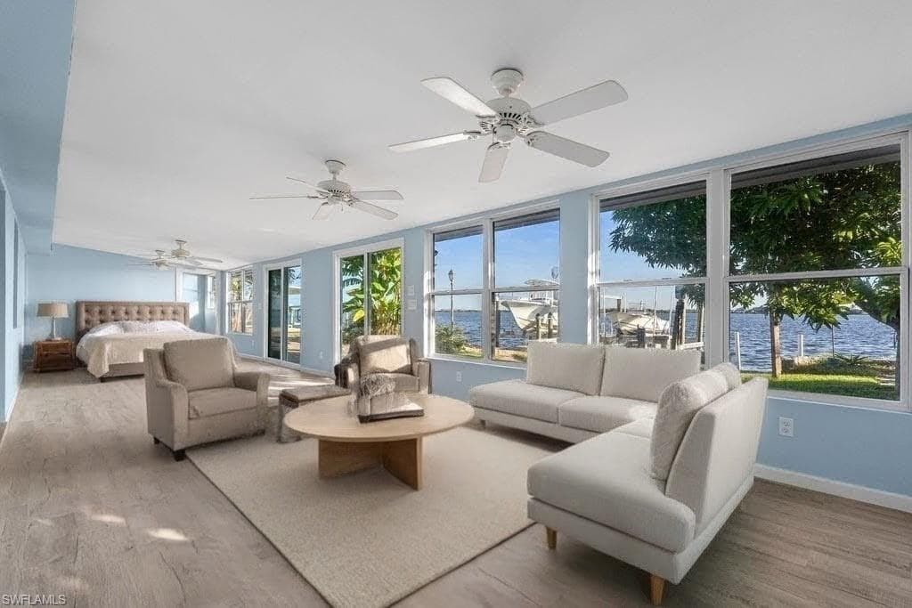 2504 Bayshore DR, MATLACHA FL 33993-21