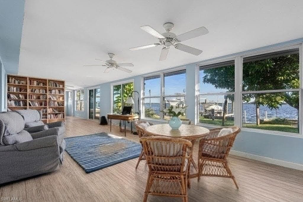 2504 Bayshore DR, MATLACHA FL 33993-19