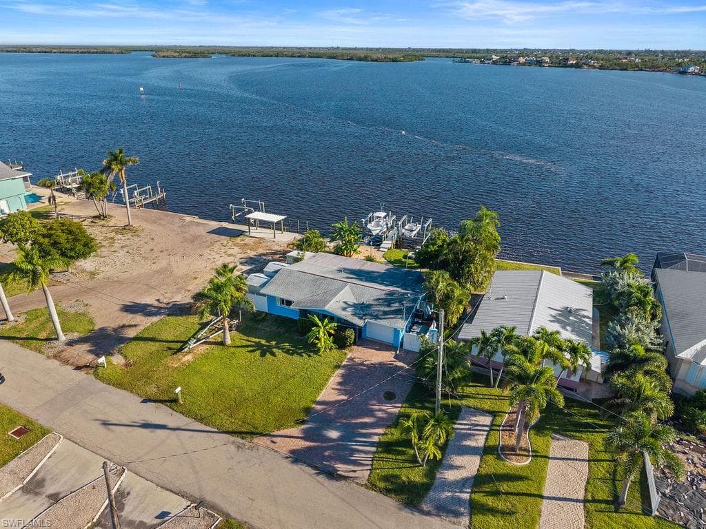 2504 Bayshore DR, MATLACHA FL 33993-29