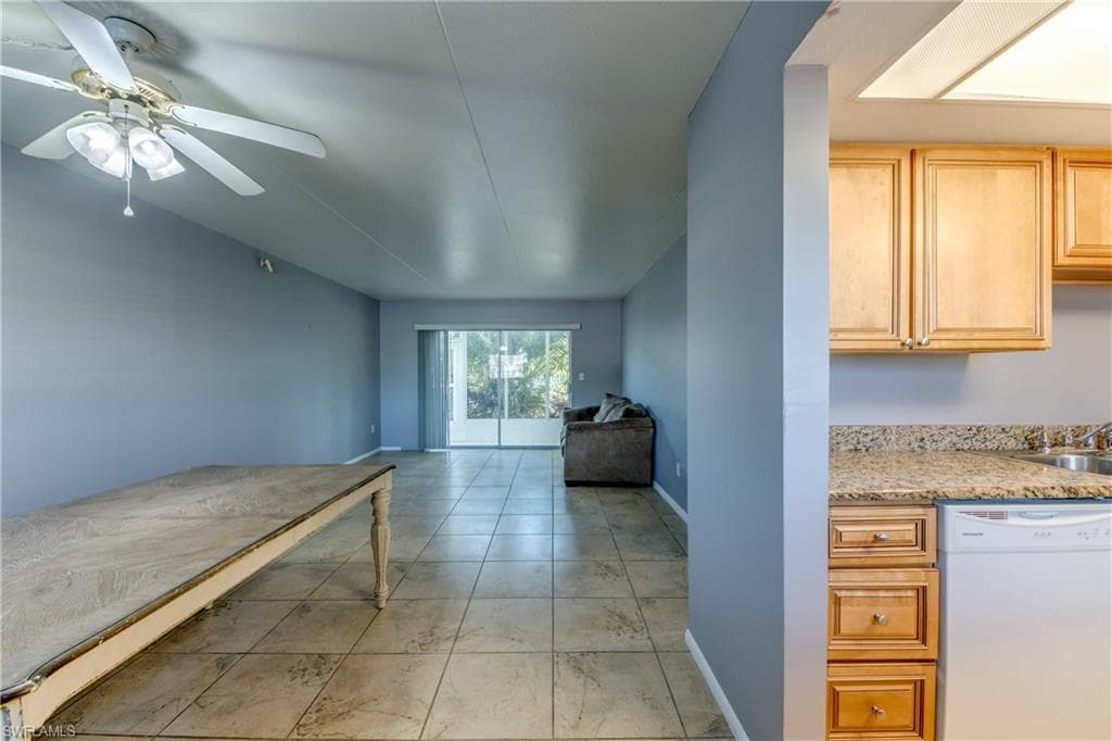 1003 Tropic TER, NORTH FORT MYERS FL 33903-1