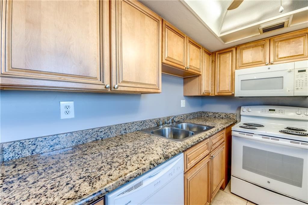 1003 Tropic TER, NORTH FORT MYERS FL 33903-12