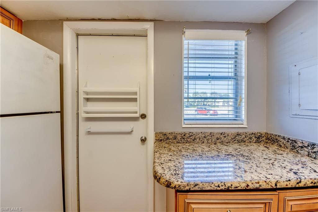 1003 Tropic TER, NORTH FORT MYERS FL 33903-13