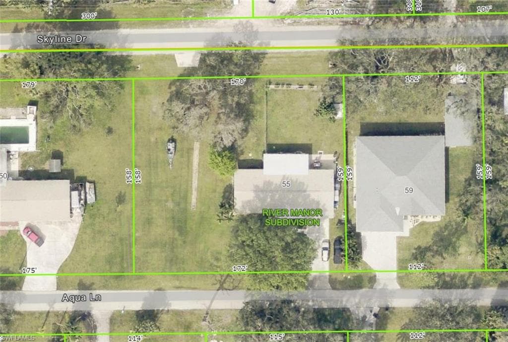 55 Aqua LN, NORTH FORT MYERS FL 33903-2