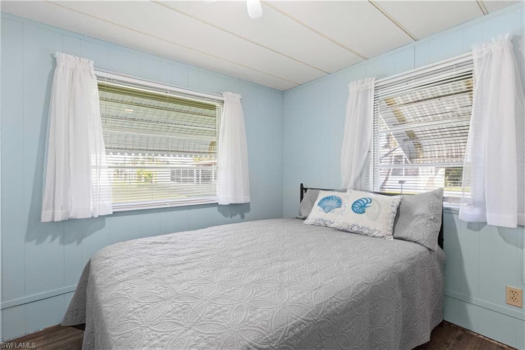 123 Cedar LN # 42, NAPLES FL 34114-25